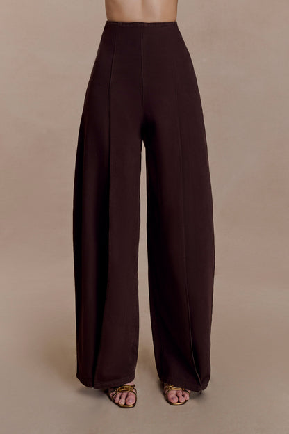 Beatrix High Rise Denim Jeans - Chocolate