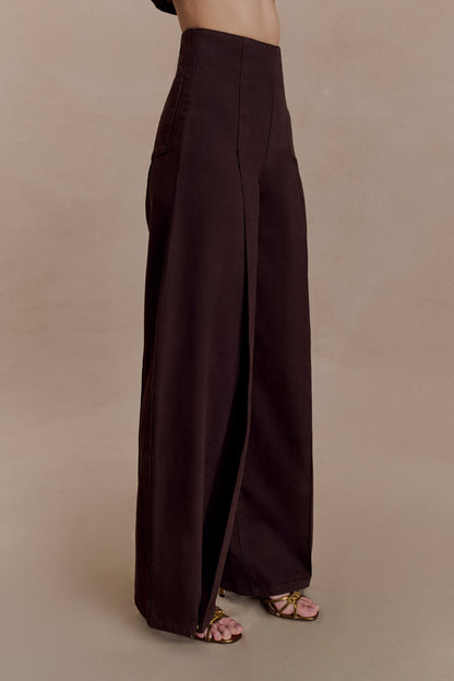 Beatrix High Rise Denim Jeans - Chocolate