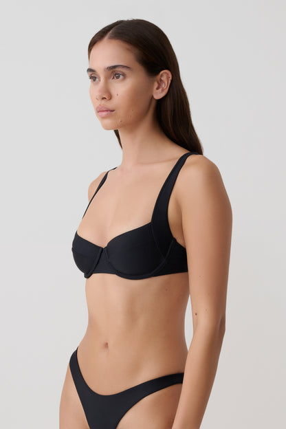 Abra Underwire Apex Bikini Top - Black