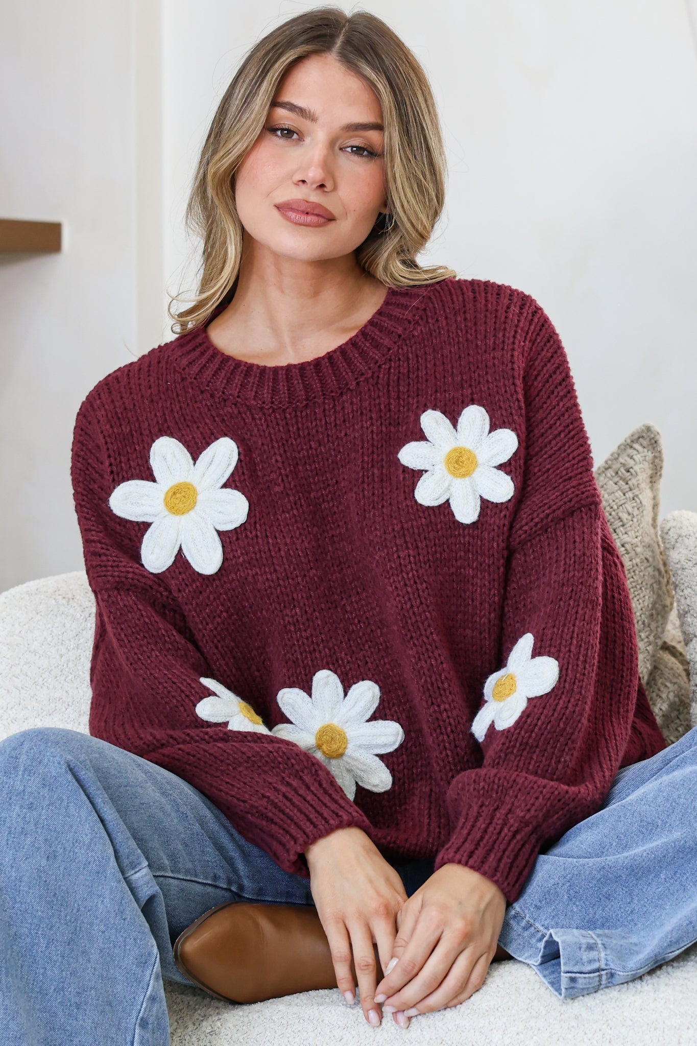 Amara Jumper - Crew Neck Floral Motif Knit with Ribbed Hemlines in Wine
