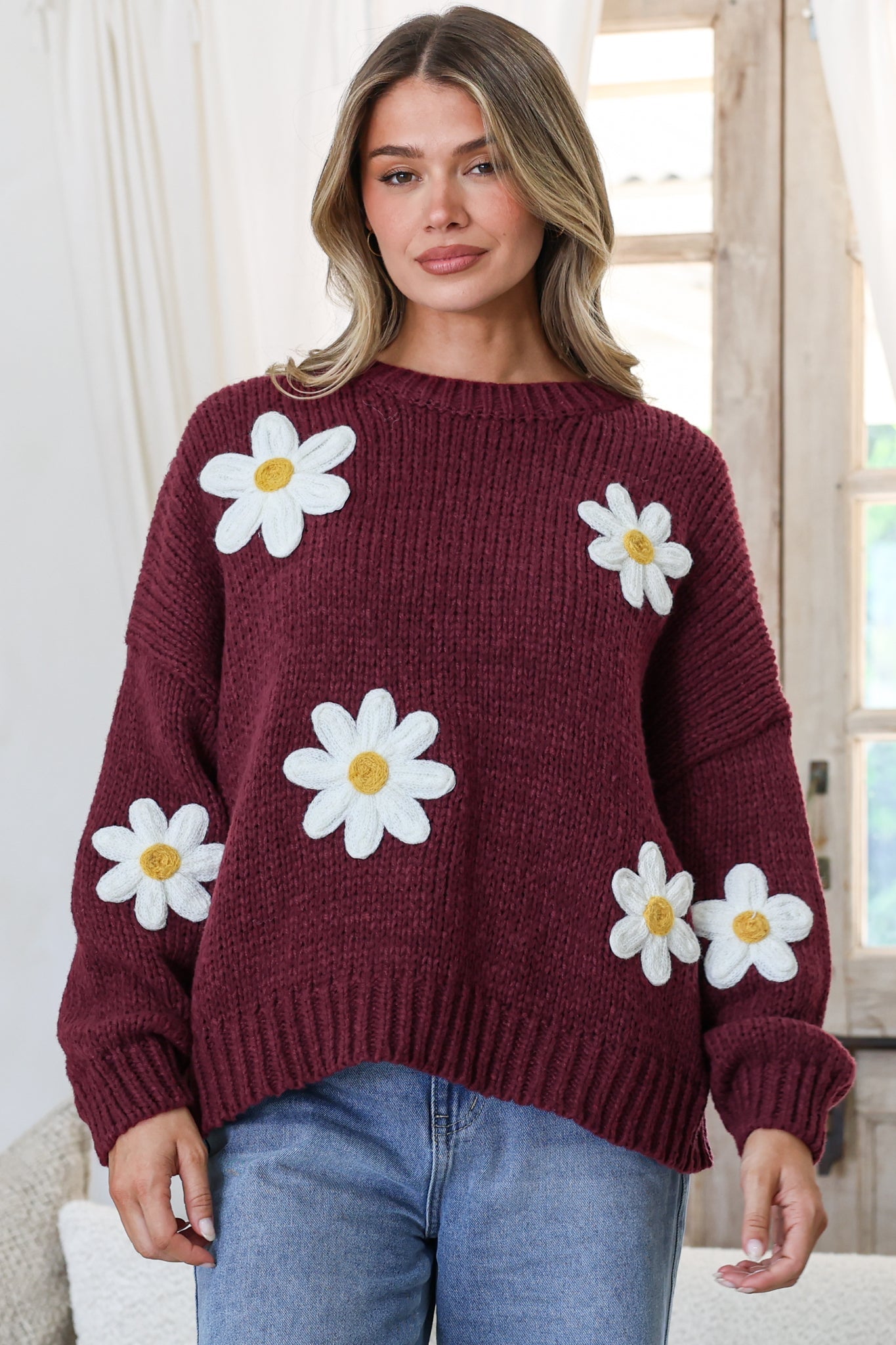 Amara Jumper - Crew Neck Floral Motif Knit with Ribbed Hemlines in Wine