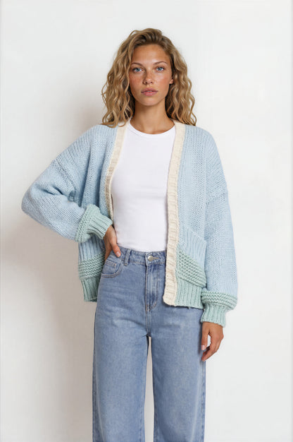 Kash Jeans - Relaxed Mid Rise Mum Jeans in Light Denim