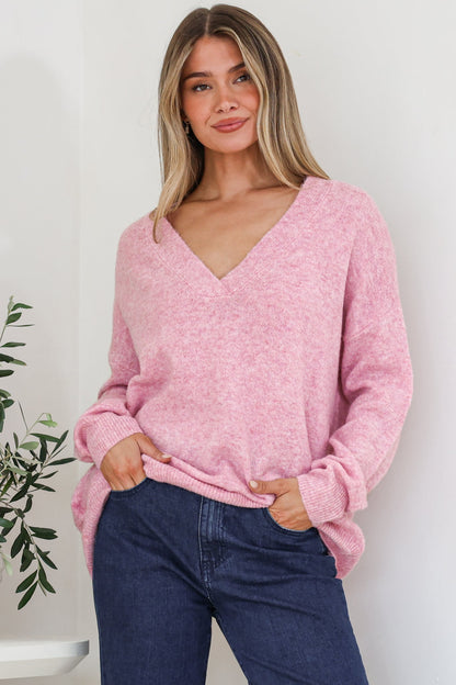 Donoven Jumper - V Neck Lightweight Knit with Ribbed Hemlines in Boysenberry