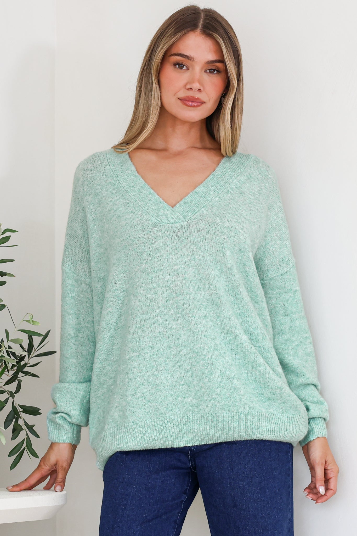 Donoven Jumper - V Neck Lightweight Knit with Ribbed Hemlines in Light Green