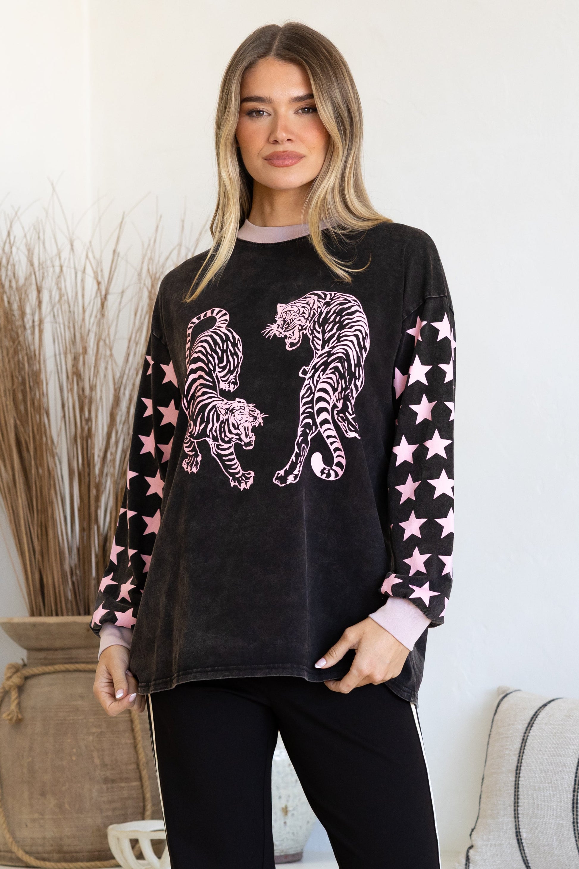 Rival Tiger Long Sleeve Tee - Crew Neck Contrast Stripe Graphic T-Shirt in Black Acid Wash