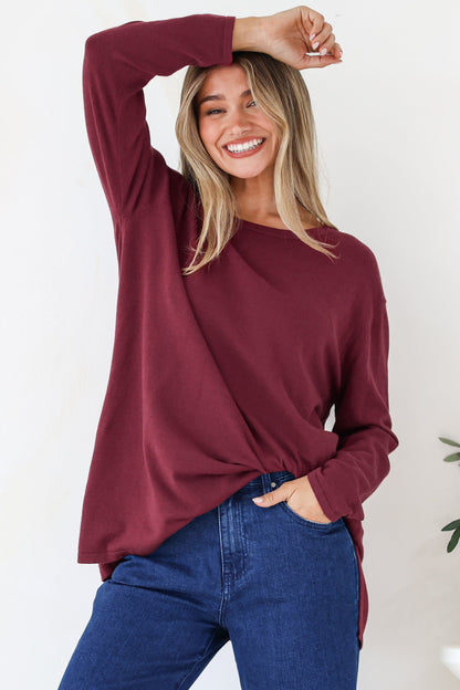 Rylee Jumper - Crew Neck Long Sleeve Pullover with Side Splits in Wine
