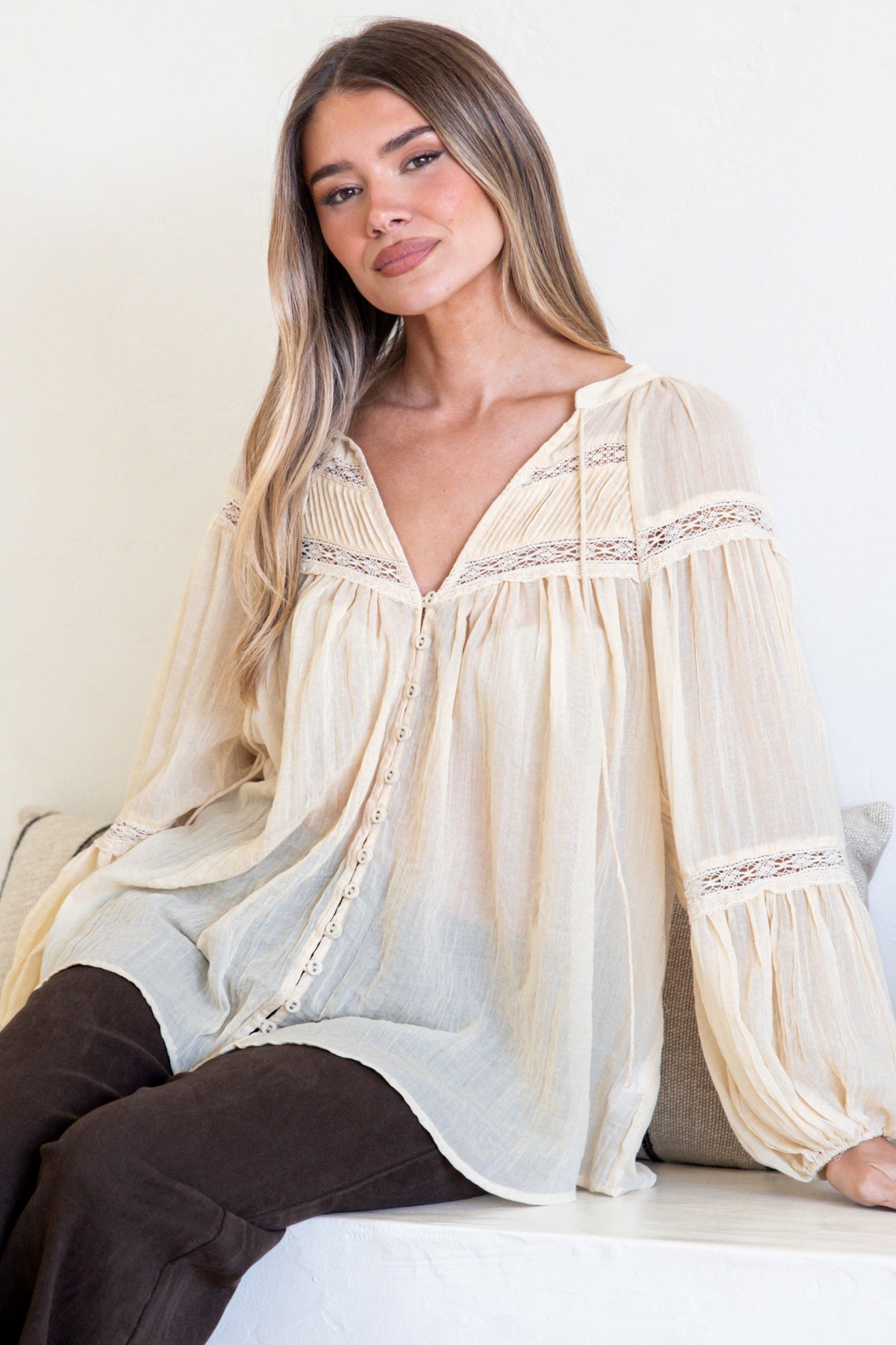 Vivianne Blouse - V Neck Lace Detailed Button Down with Balloon Sleeves in Cream