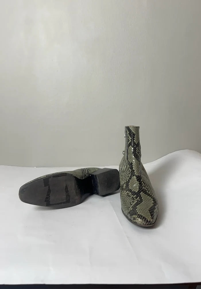 Acne Studios-skinnboots