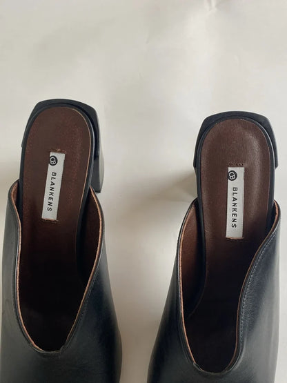 Blankens The Nooshi Black Heels