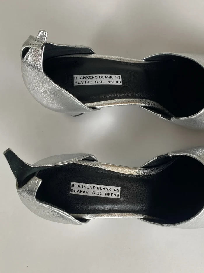 Blankens The Riverside Silver-skinnklackar NWOT