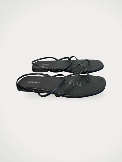 Divided-sandaler