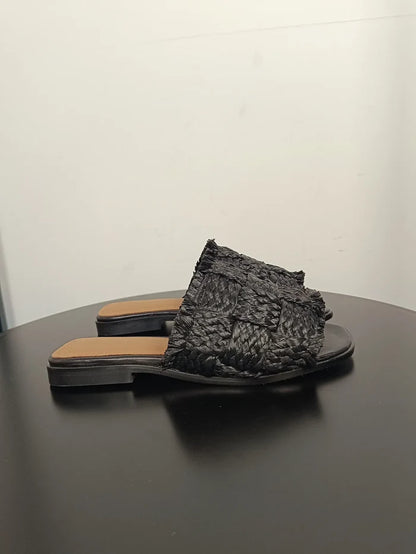 Flattered Black Braided Flats-sandaler NWOT