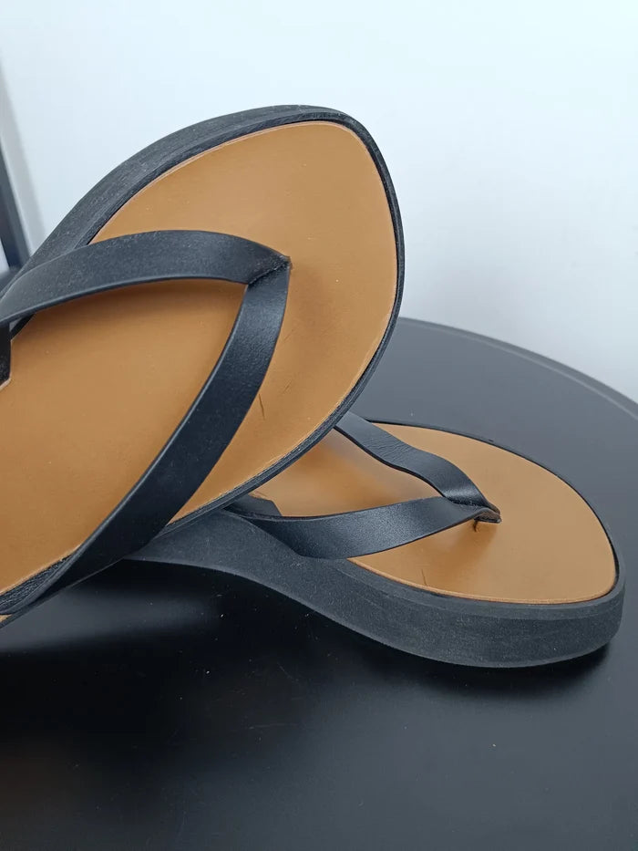 Flattered Brooke black leather-skinnflip-flops