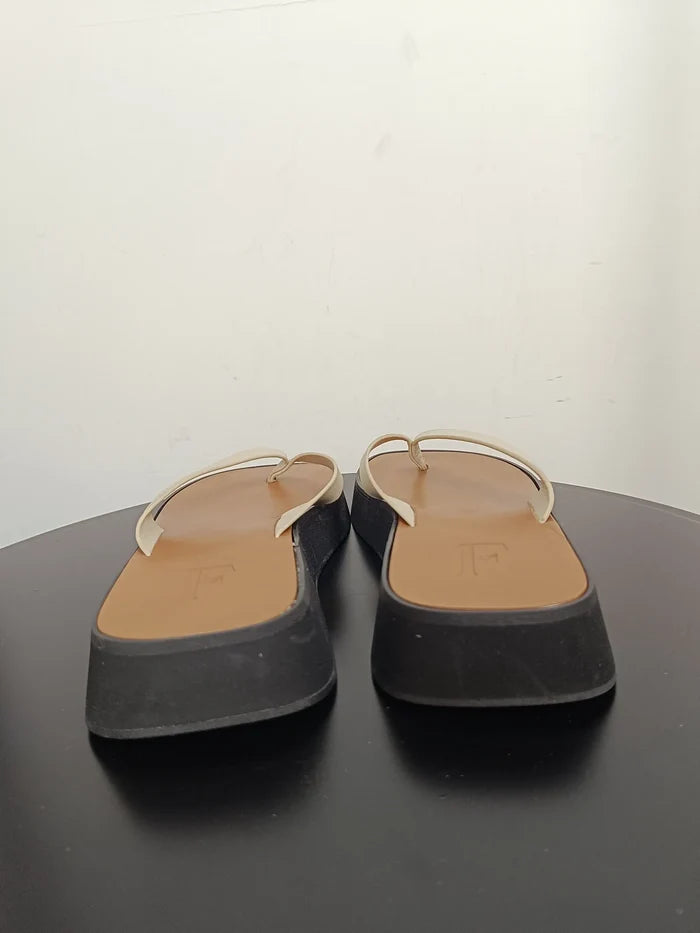 Flattered Brooke creme leather-skinnflip-flops