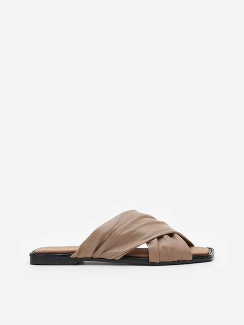 Flattered Gabriella Beige Leather-skinnsandaler NWOT