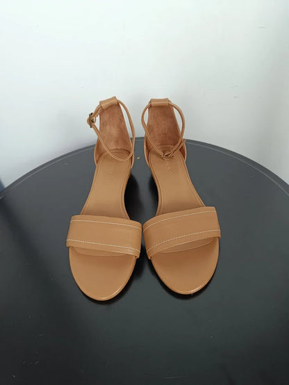 Flattered Hero-skinnsandaler NWOT