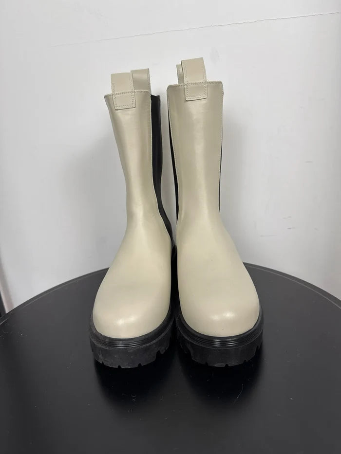 Flattered Lia Creme-skinnboots NWOT