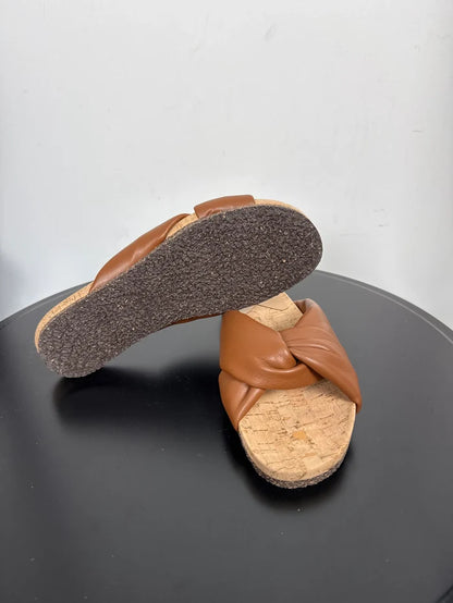 Flattered Lou Brown Vegan-skinnsandaler NWOT