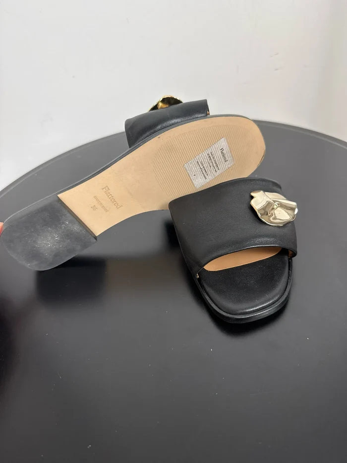 Flattered Mira Black Leather-skinnsandaler NWOT