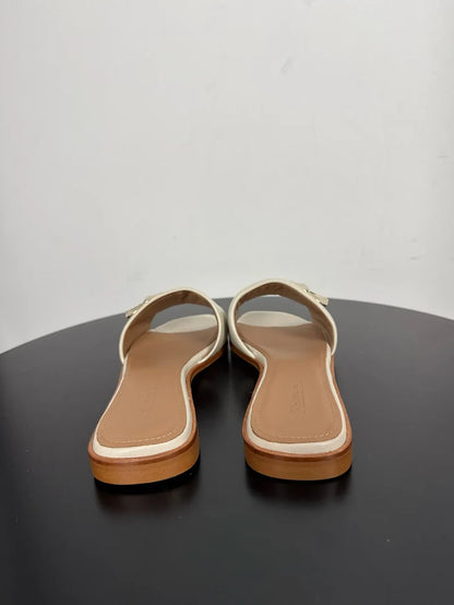 Flattered Mira Creme Leather-skinnsandaler NWOT