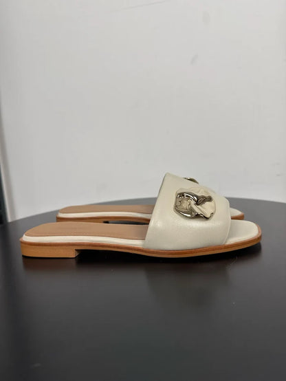 Flattered Mira Creme Leather-skinnsandaler NWOT