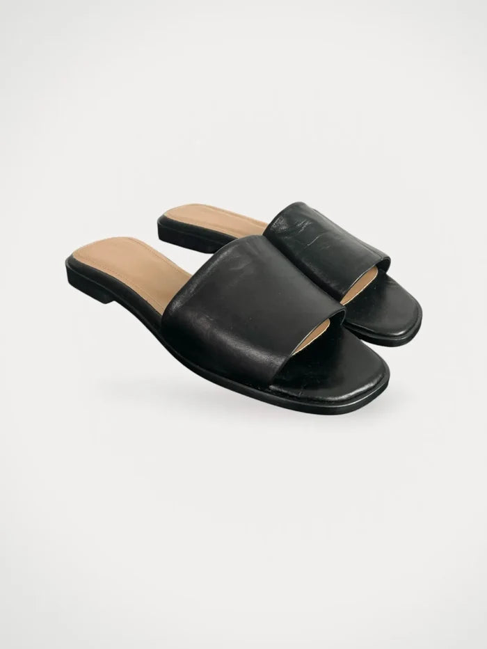 Flattered Mouna Leather Black-skinnsandaler