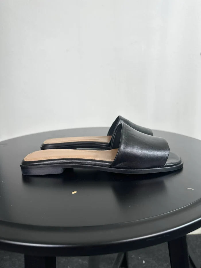 Flattered Mouna Leather Black-skinnsandaler