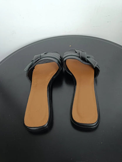 Flattered My-skinnsandaler NWOT