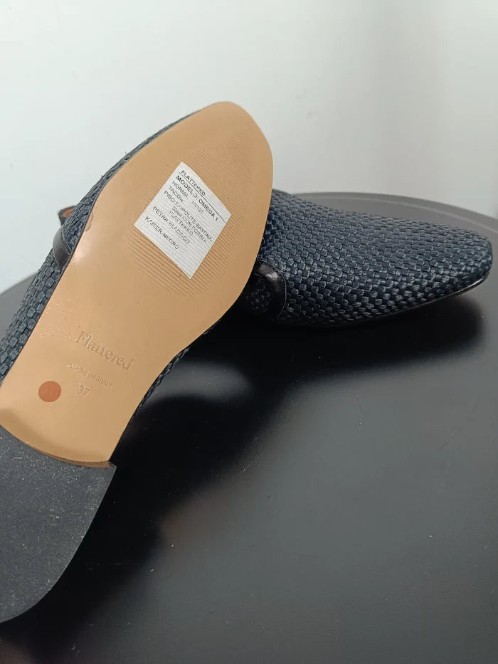 Flattered Omega-loafers