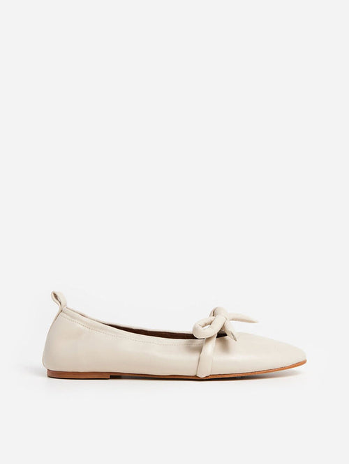Flattered Polly Creme Leather-skinnballerinaskor NWOT