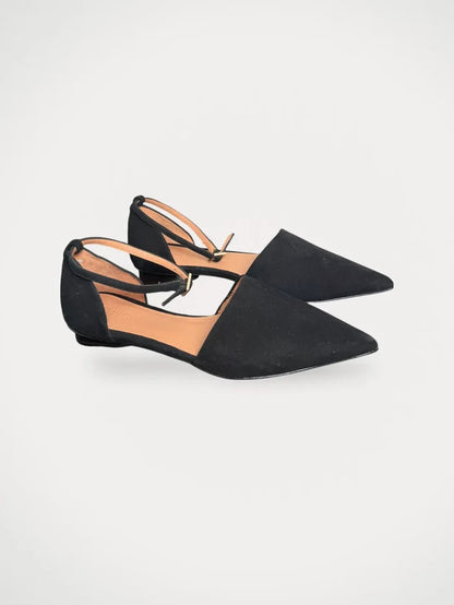 Flattered-sandaler