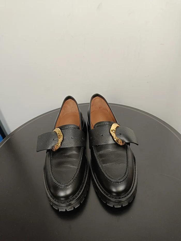Flattered Stella Black Leather-skinnloafers