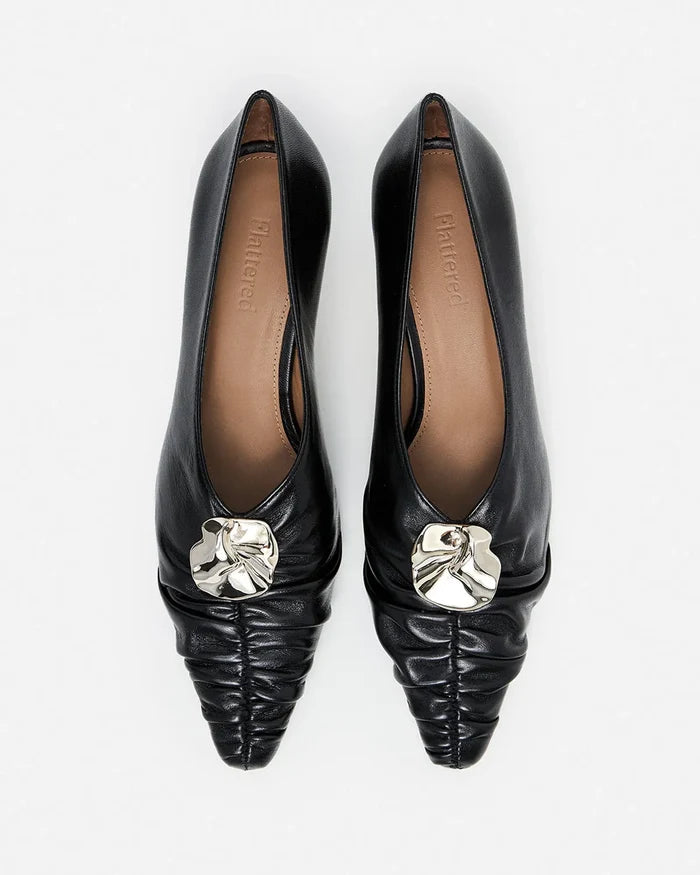 Flattered Tamara Black-skinnklackar
