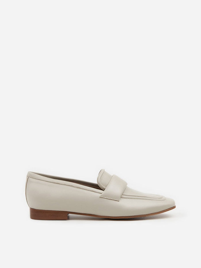 Flattered Vivienne Creme Leather-skinnloafers NWOT