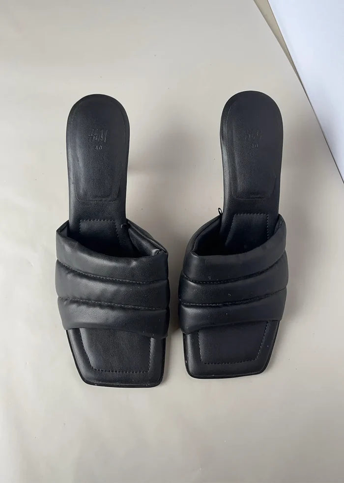 H&M-skinnklackar