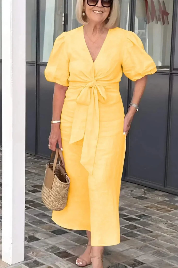 Holly - Elegant V-Neck Dress