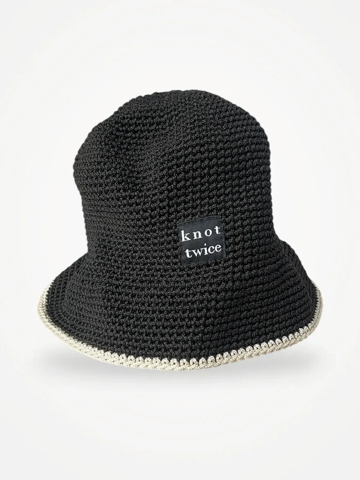 Knot twice-hatt