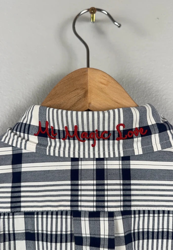 Mi Magic Love Ease Boyfriend Shirt-skjorta NWT