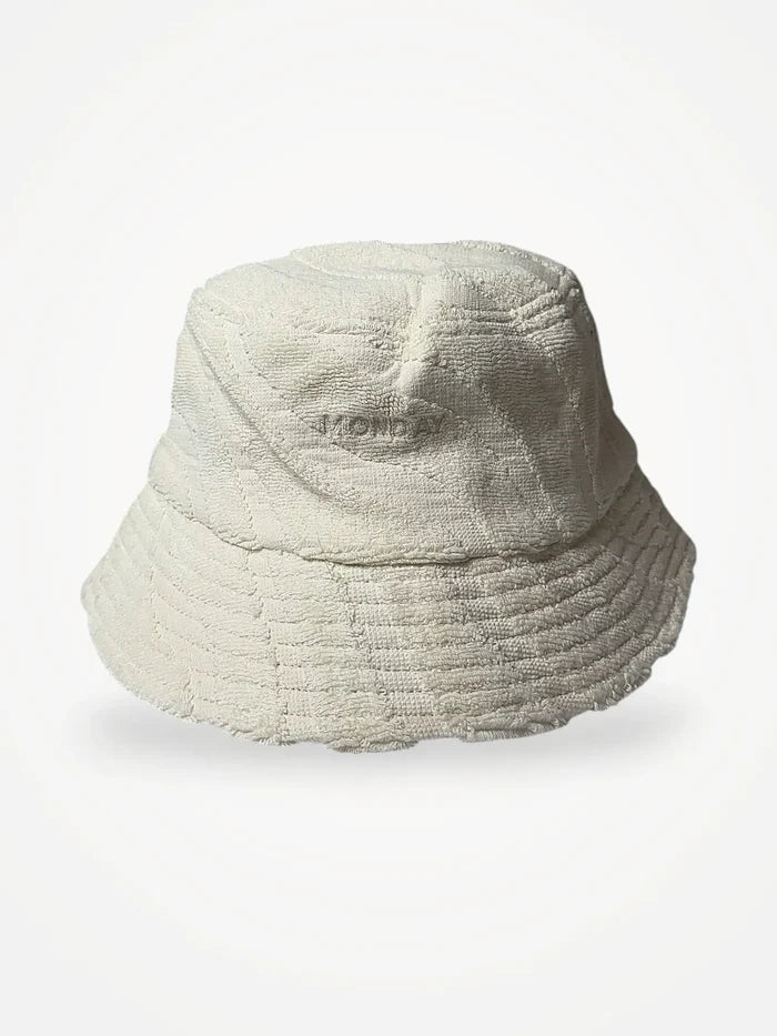 Monday-hatt