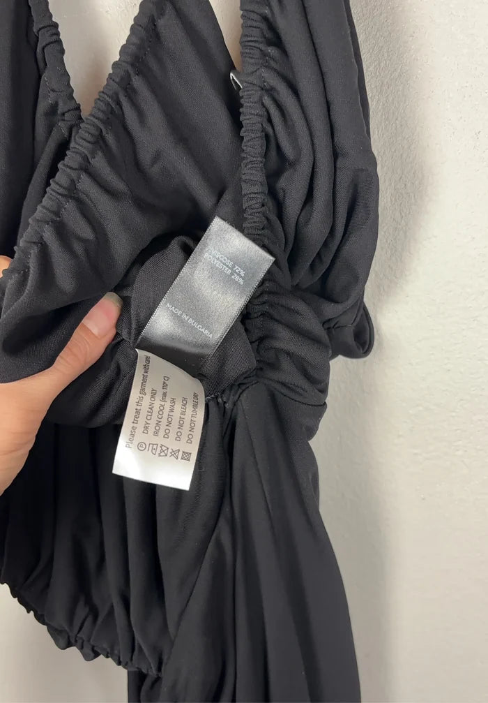 More Noir --klänning NWOT