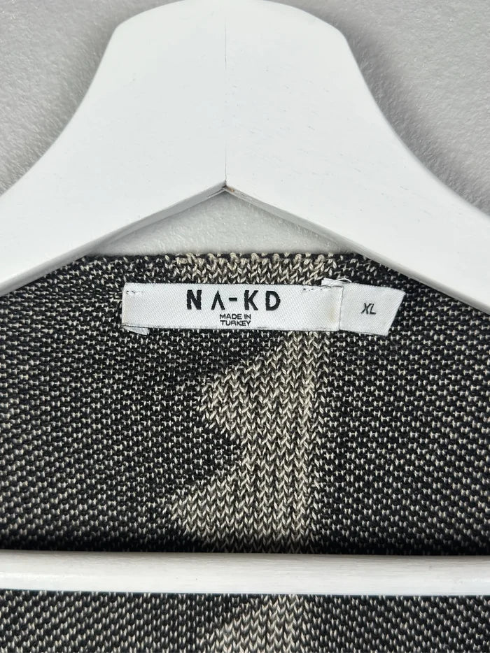 NA-KD Cut Out Knitted Maxi-klänning