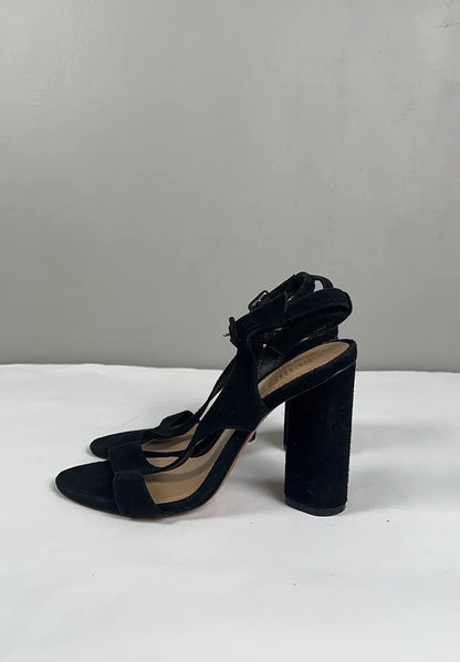 Schutz-skinnklackar
