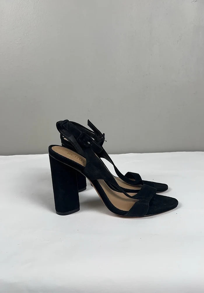 Schutz-skinnklackar