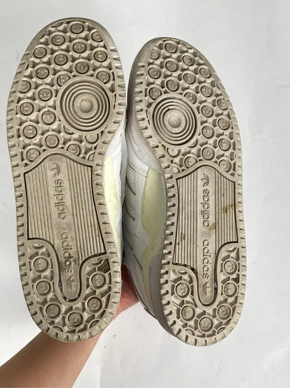 Adidas-skinnsneakers